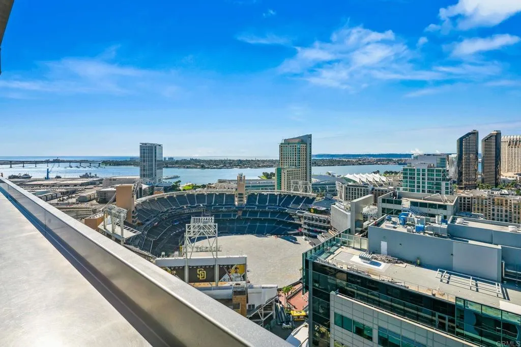 https://cdn.realtyfeed.com/cdn/127/306619844/577dcefe37dba46999558222b9a624c0.webp