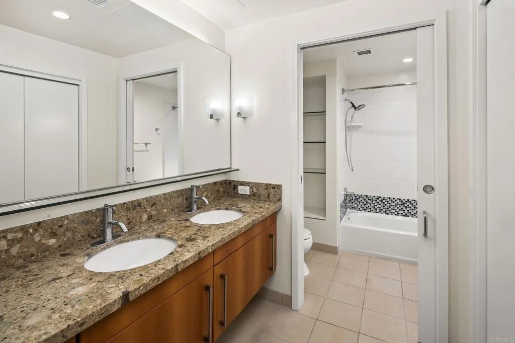https://cdn.realtyfeed.com/cdn/127/306619844/57b1a57b4ac0c58e194a6e03d9a50b00.webp
