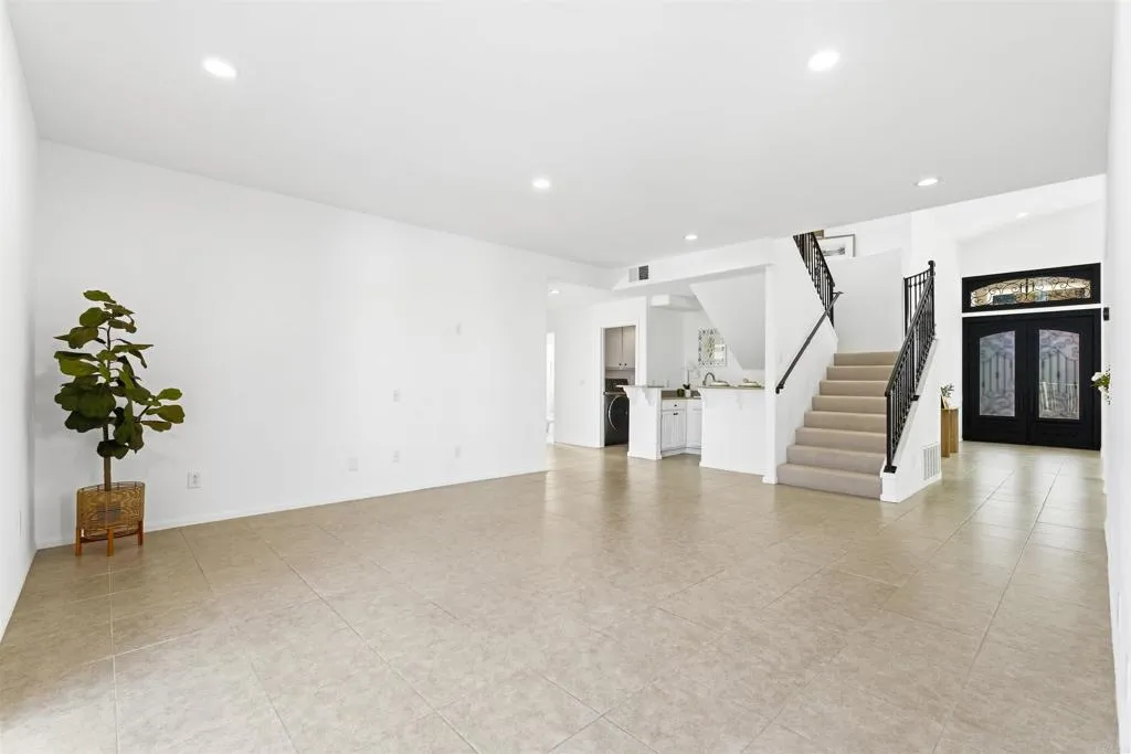 https://cdn.realtyfeed.com/cdn/127/306619851/15186c859cae16e58a6ecec04087735a.webp