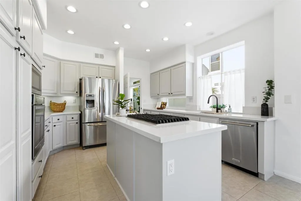 https://cdn.realtyfeed.com/cdn/127/306619851/34af840b850fed1cd5761d8dae5f3f30.webp
