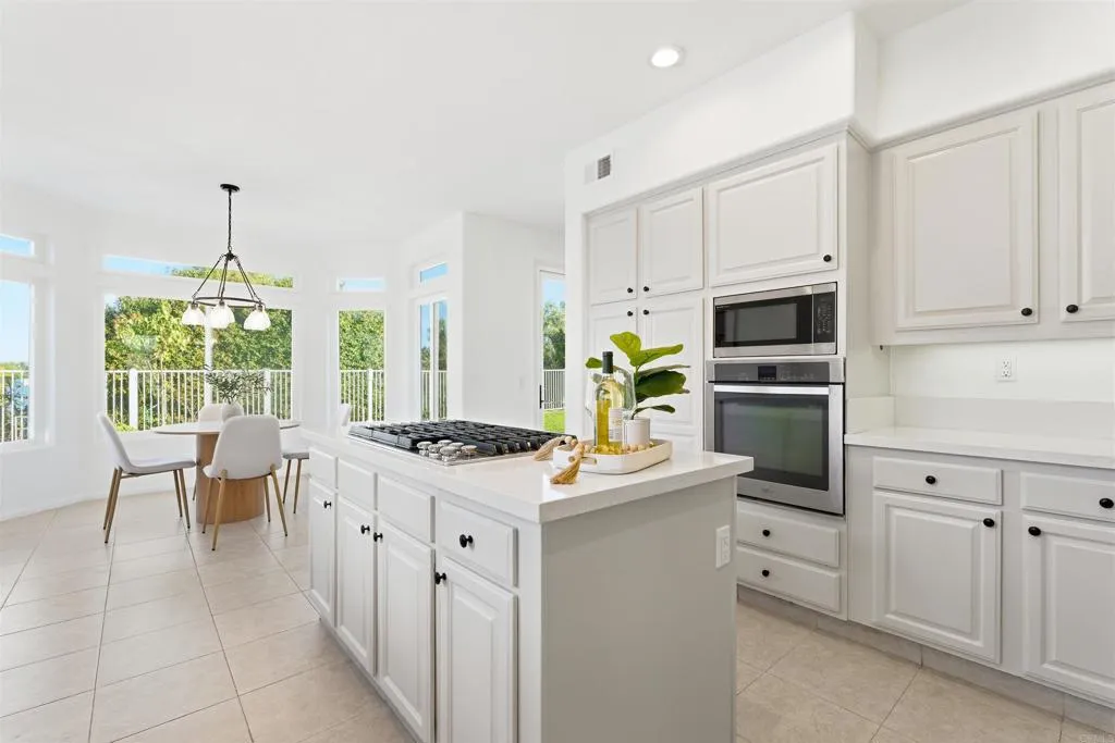https://cdn.realtyfeed.com/cdn/127/306619851/c870f87002cff773067e6ad8ba9ac45d.webp