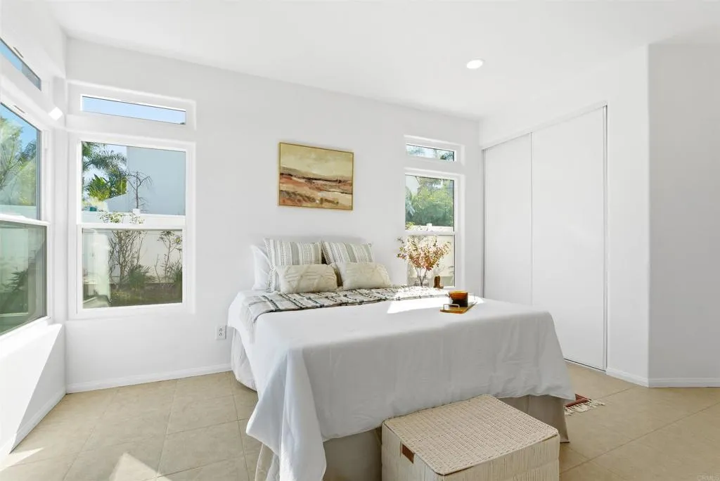 https://cdn.realtyfeed.com/cdn/127/306619851/ce102cb002a6fa8f8997a7558c888120.webp