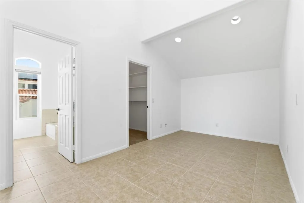 https://cdn.realtyfeed.com/cdn/127/306619851/dcab4cee0d6a68709f506905c0b1f992.webp