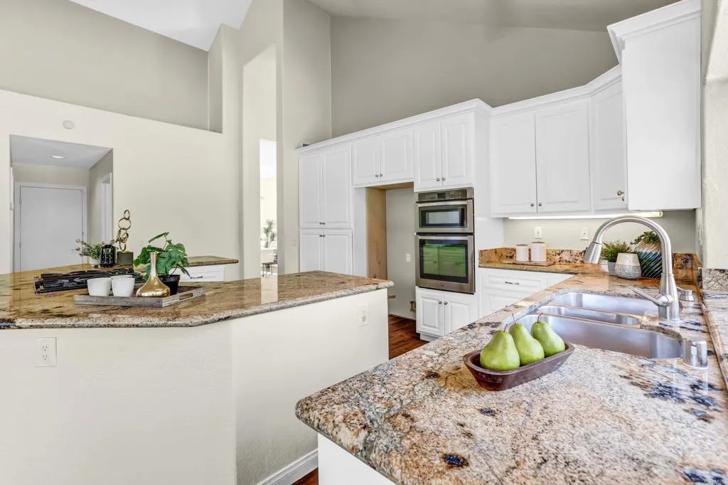 https://cdn.realtyfeed.com/cdn/127/306619858/01b46835865cfaf5f65fb212e5090195.webp