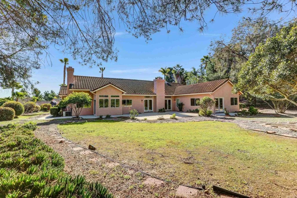 https://cdn.realtyfeed.com/cdn/127/306619858/88769affdc2728653f88b0bf78c0cb97.webp