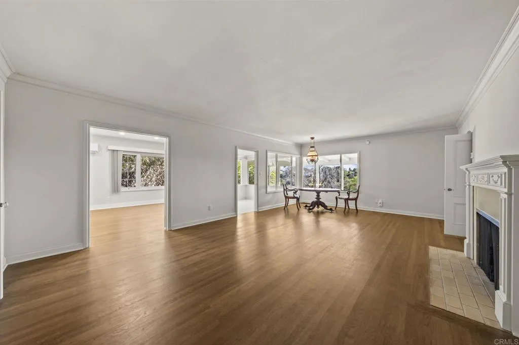 https://cdn.realtyfeed.com/cdn/127/306619866/4204871576bbedd6dae76f1df0e282a1.webp
