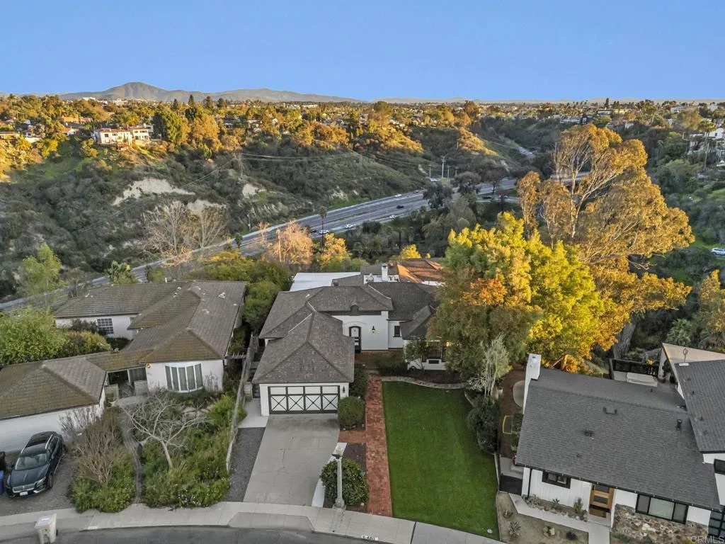 https://cdn.realtyfeed.com/cdn/127/306619866/48dbd19bbe8c891192ad6e1a48c75ec7.webp