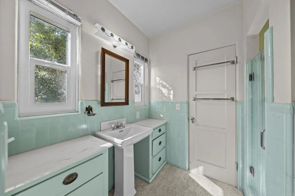 https://cdn.realtyfeed.com/cdn/127/306619866/93d8835af9cea893a4f5c34591ca71f9.webp