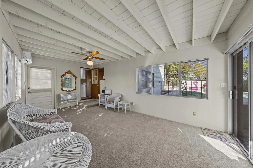 https://cdn.realtyfeed.com/cdn/127/306619866/a2051cb1052ecc45644b1d0da70017c4.webp