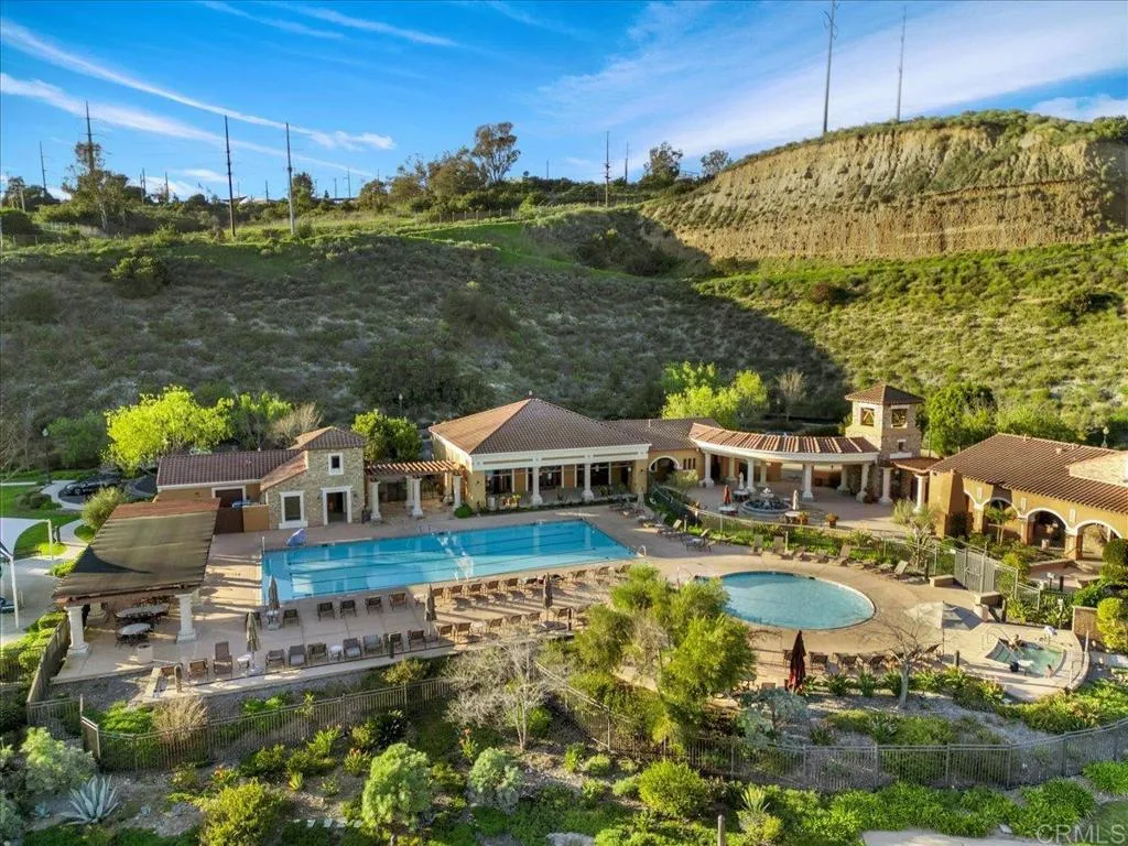 https://cdn.realtyfeed.com/cdn/127/306619896/429091887d7b8b27355662388edf77da.webp