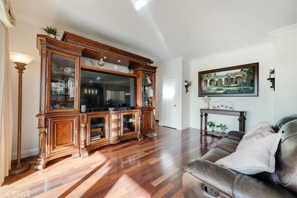 https://cdn.realtyfeed.com/cdn/127/306619908/20f25210fd294a9a982b5befa60aa9a4.webp