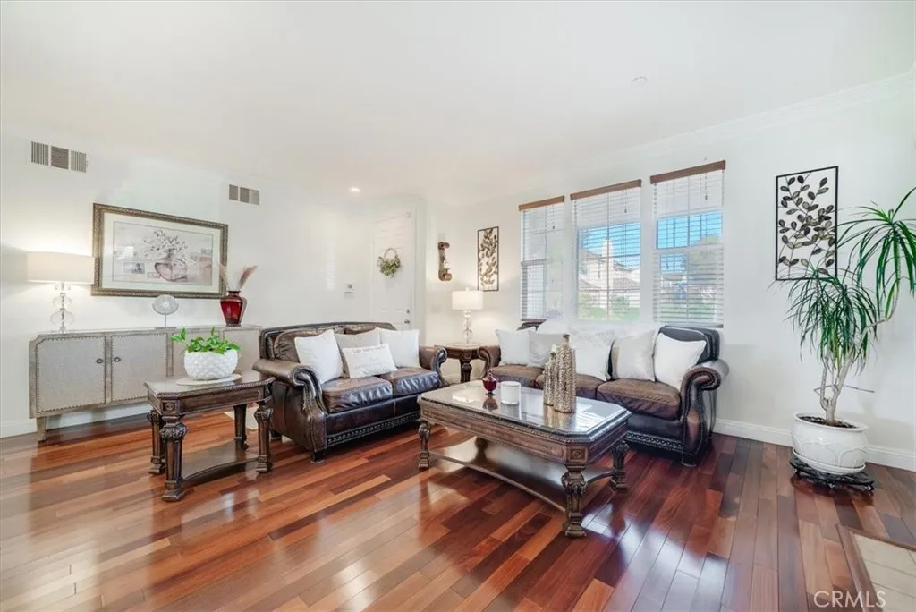 https://cdn.realtyfeed.com/cdn/127/306619908/8207c630feea9f01dda24308e351432e.webp