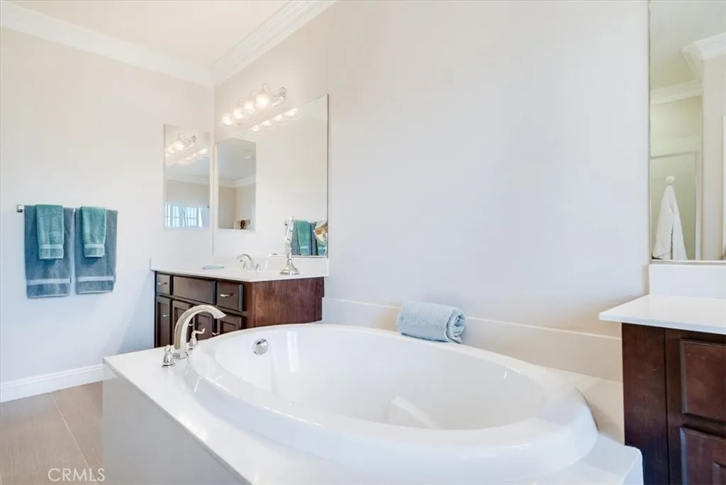 https://cdn.realtyfeed.com/cdn/127/306619908/8f763d372ae2a3a004f73cadf9d4660c.webp