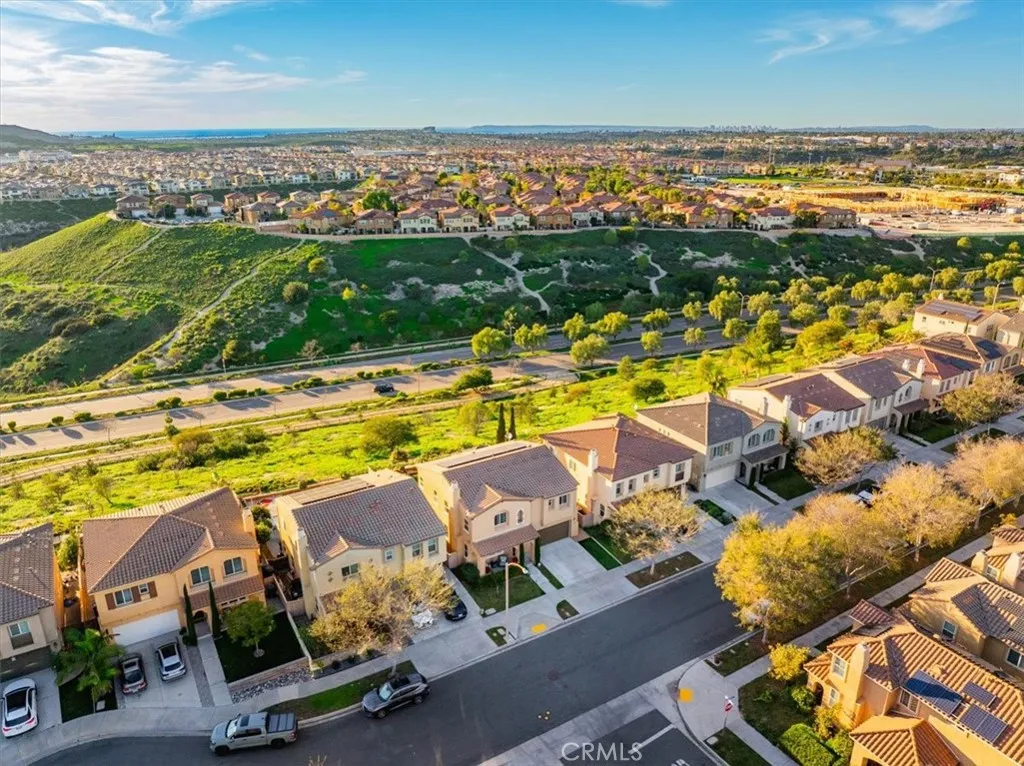 https://cdn.realtyfeed.com/cdn/127/306619908/975b349f0c510af7e26864fce1a2ec47.webp