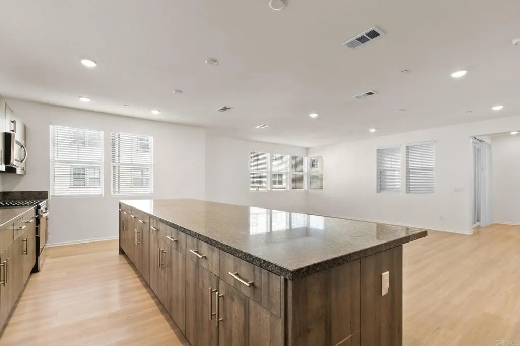 Photo #13: PTP2600383 Listing: Photo #13