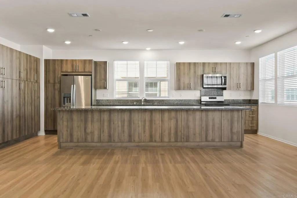 Photo #11: PTP2600383 Listing: Photo #11