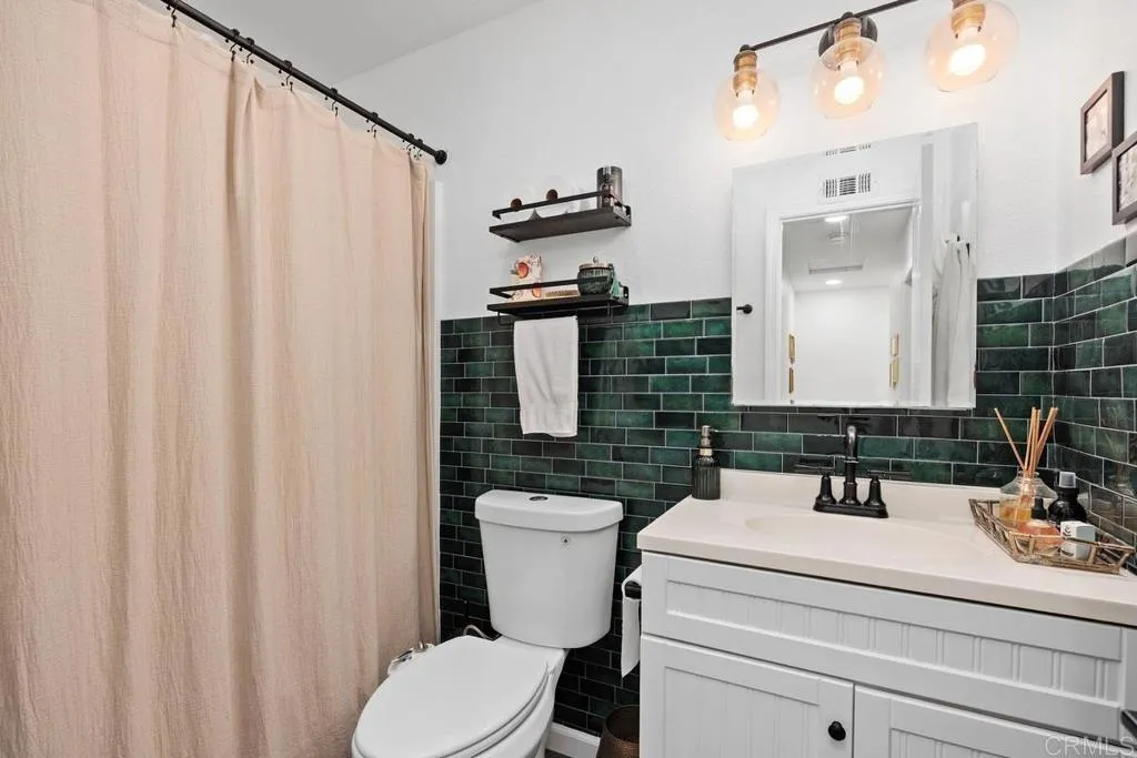https://cdn.realtyfeed.com/cdn/127/306619981/3bf5acf5523968e3c41371c860b929d7.webp