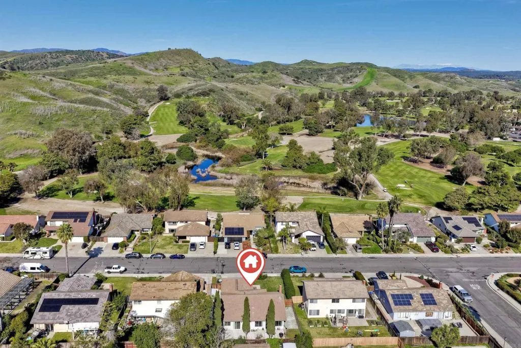 https://cdn.realtyfeed.com/cdn/127/306619991/22c2840c1bf6eb233b8d180ad4d3cde2.webp
