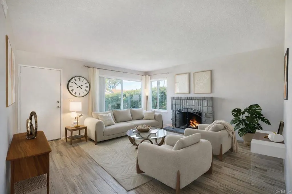 https://cdn.realtyfeed.com/cdn/127/306619991/8e32cec0fcd6faf513370c103f4524b7.webp