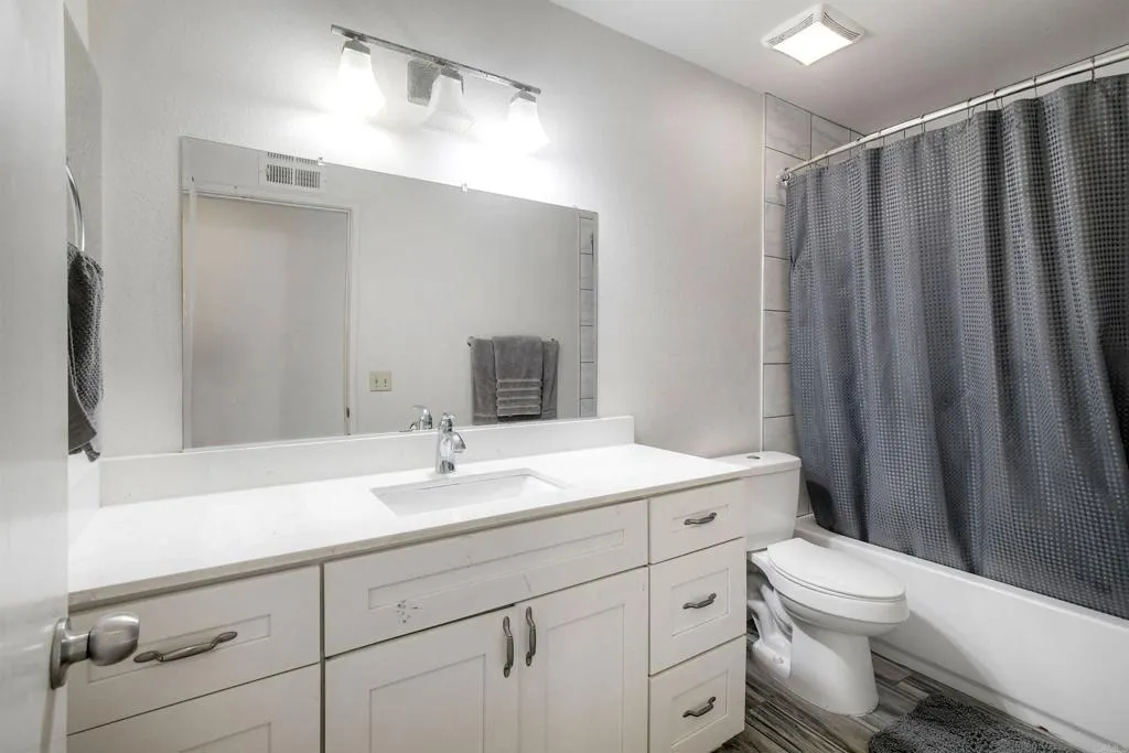 https://cdn.realtyfeed.com/cdn/127/306619991/cc249a17cbcb884d919bcdd2207f8608.webp