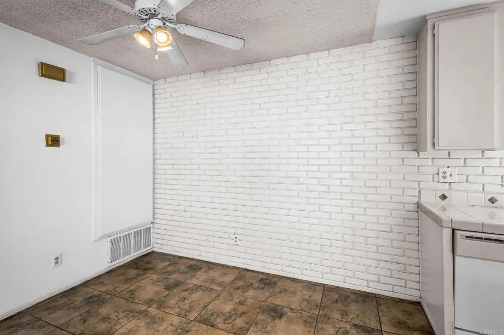 Photo #12: NDP2600428 Listing: Photo #12