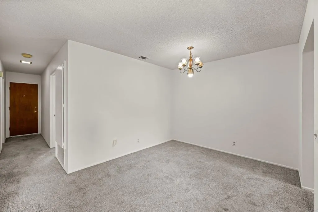 Photo #8: NDP2600429 Listing: Photo #8