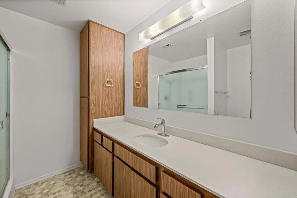 Photo #18: NDP2600429 Listing: Photo #18