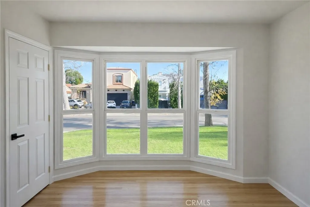 5001 Petit Ave, Encino, CA 91436 - Photo 5 of 13, Encino, CA