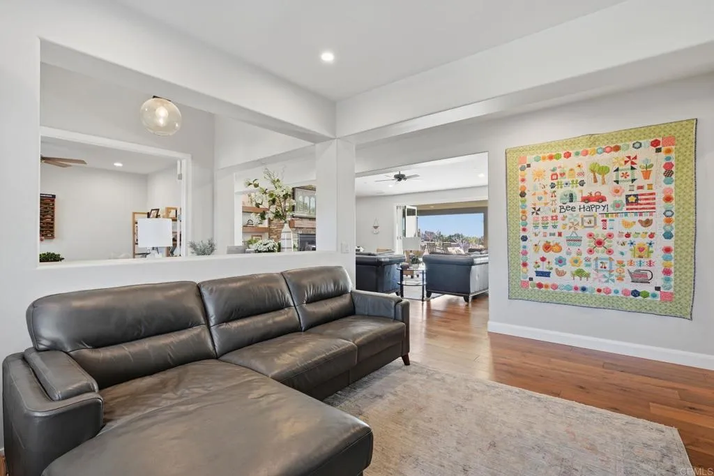 https://cdn.realtyfeed.com/cdn/127/306620090/324c5bfbb725267e5c4813f13c77a405.webp