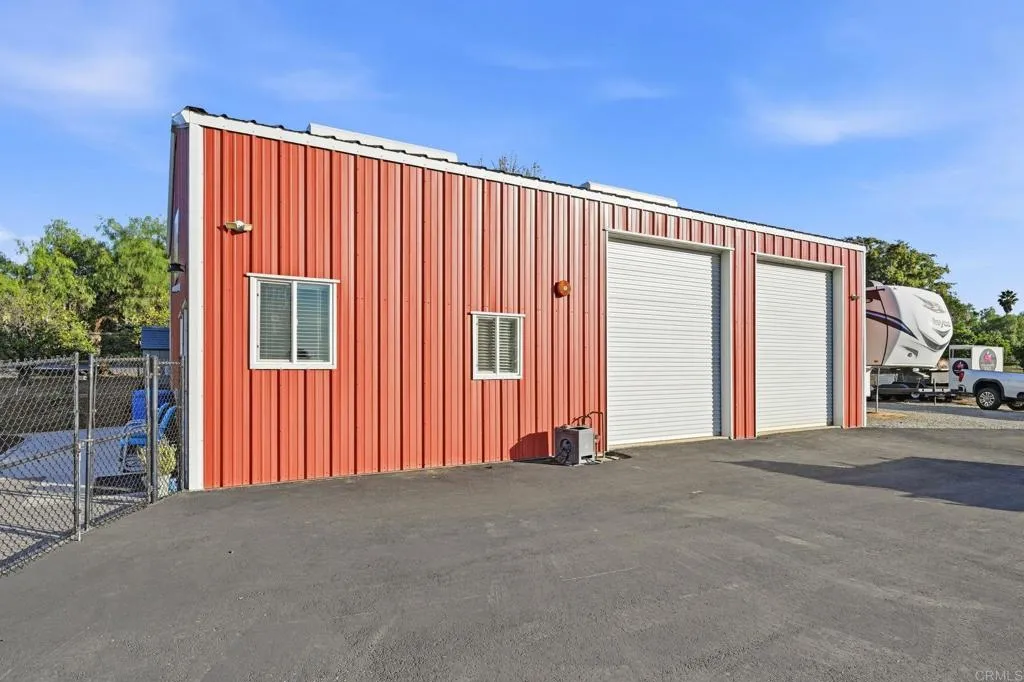 https://cdn.realtyfeed.com/cdn/127/306620090/83fd6b5f5687923ba34558f723db3ce6.webp