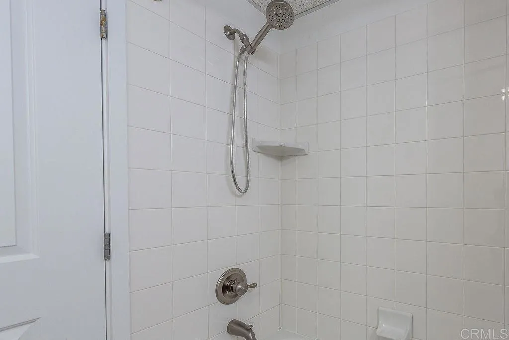 Photo #8: PTP2600384 Listing: Photo #8