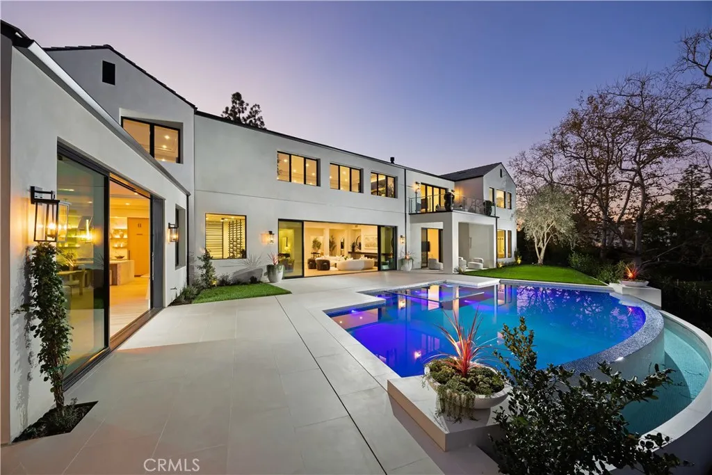 listing main picture