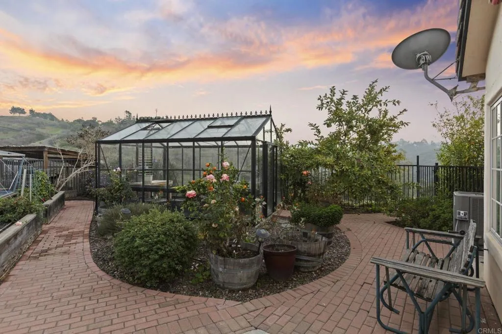 https://cdn.realtyfeed.com/cdn/127/306620112/ec29079fb635d6948e3c1d8464f723d7.webp