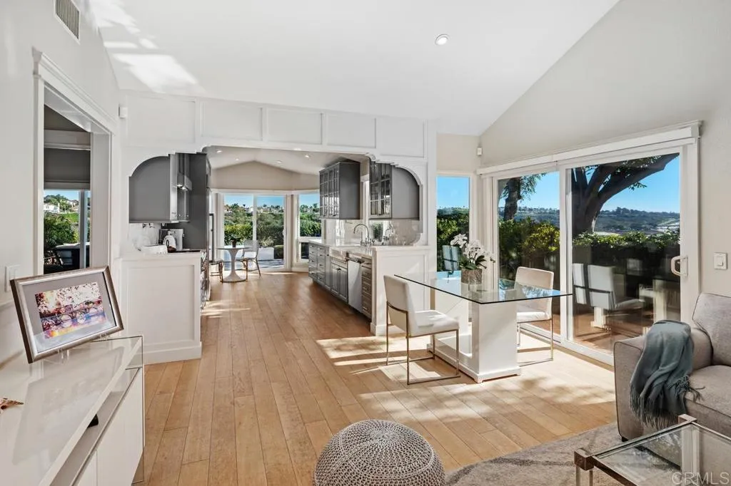 https://cdn.realtyfeed.com/cdn/127/306620122/8f79167183ab44b56dc83e0c26d67247.webp
