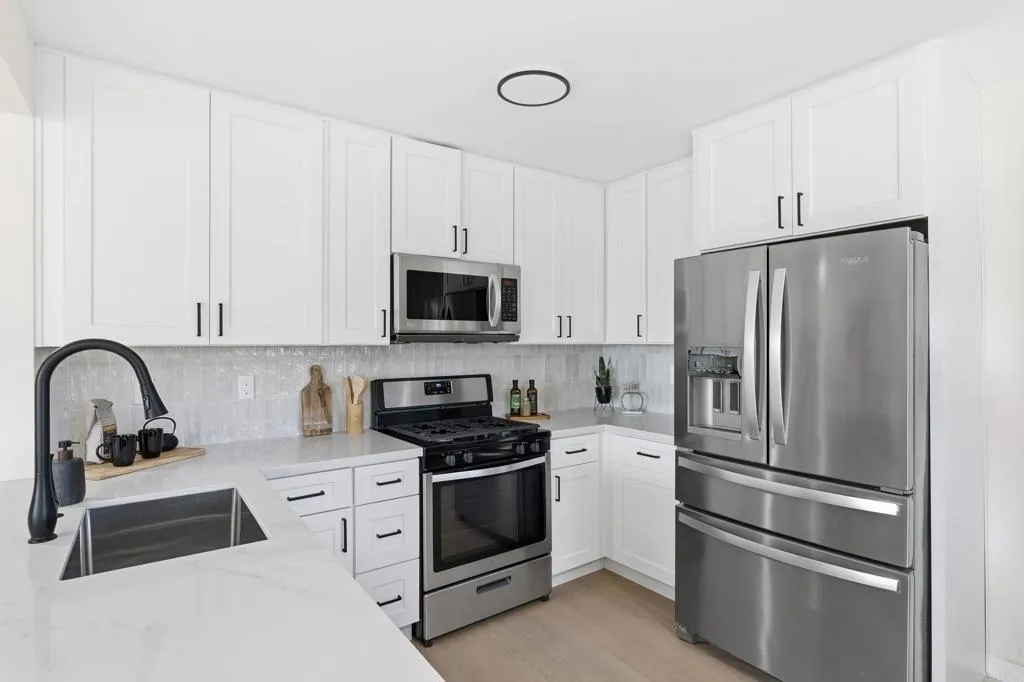 https://cdn.realtyfeed.com/cdn/127/306620139/03de806e7d9a82477c7b5adf4cc8fd34.webp