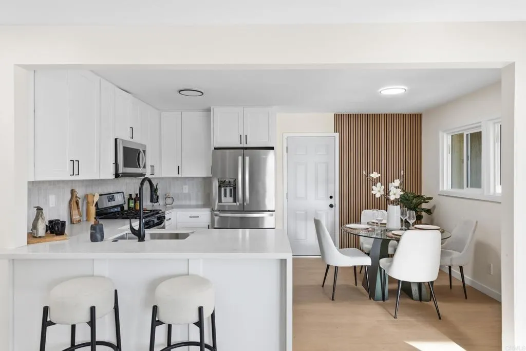 https://cdn.realtyfeed.com/cdn/127/306620139/416467e1093bf111ecfb6cae9cb83f1a.webp