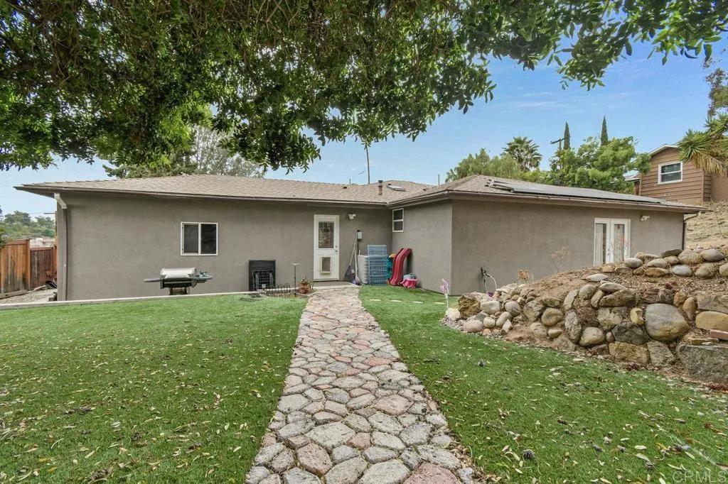 https://cdn.realtyfeed.com/cdn/127/306620178/d65c6183820873815f9a4670ad29add2.webp