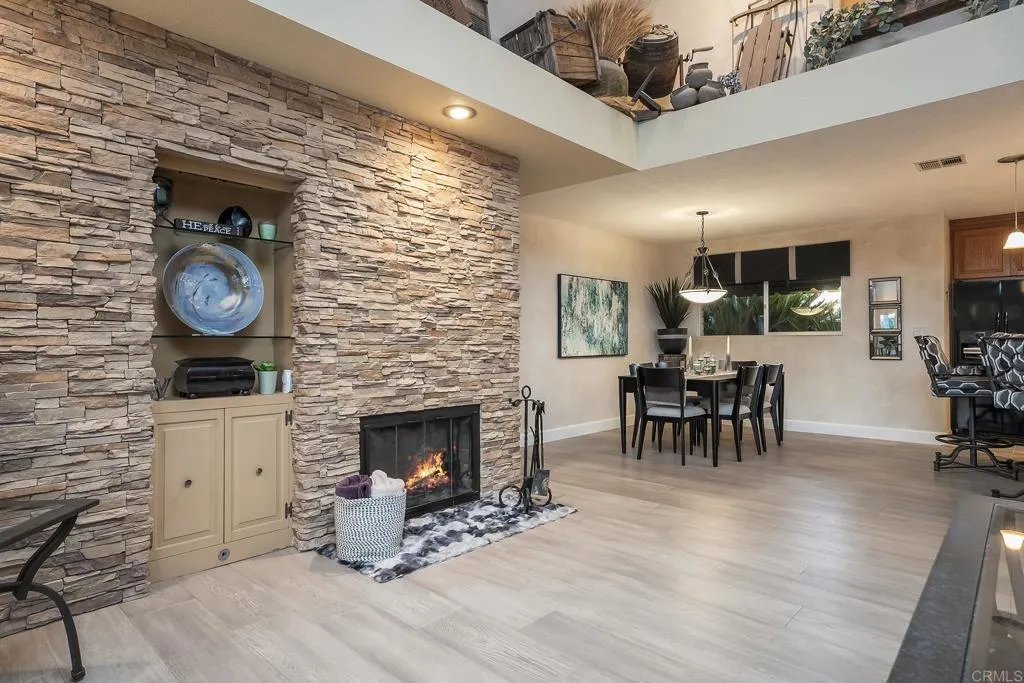https://cdn.realtyfeed.com/cdn/127/306620270/2081a4b42a63188ba753bc921d43ed32.webp