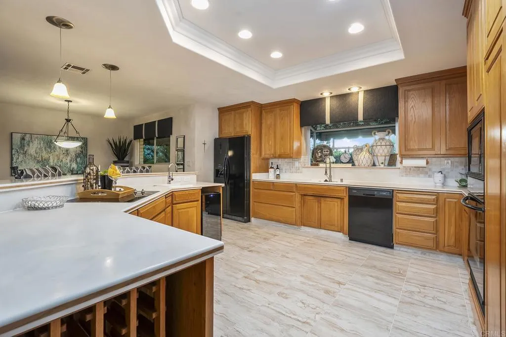 https://cdn.realtyfeed.com/cdn/127/306620270/47109e8ab8d80107e4dccf6306049c25.webp