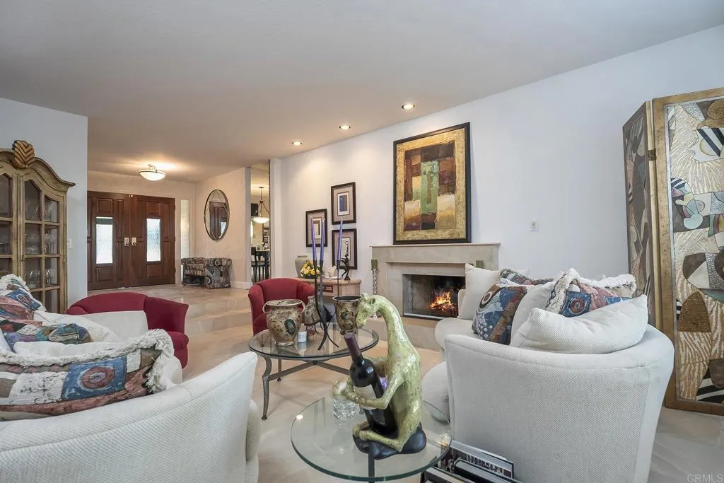 https://cdn.realtyfeed.com/cdn/127/306620270/54a37e7bff8929e6c3f97fcfb7f40370.webp
