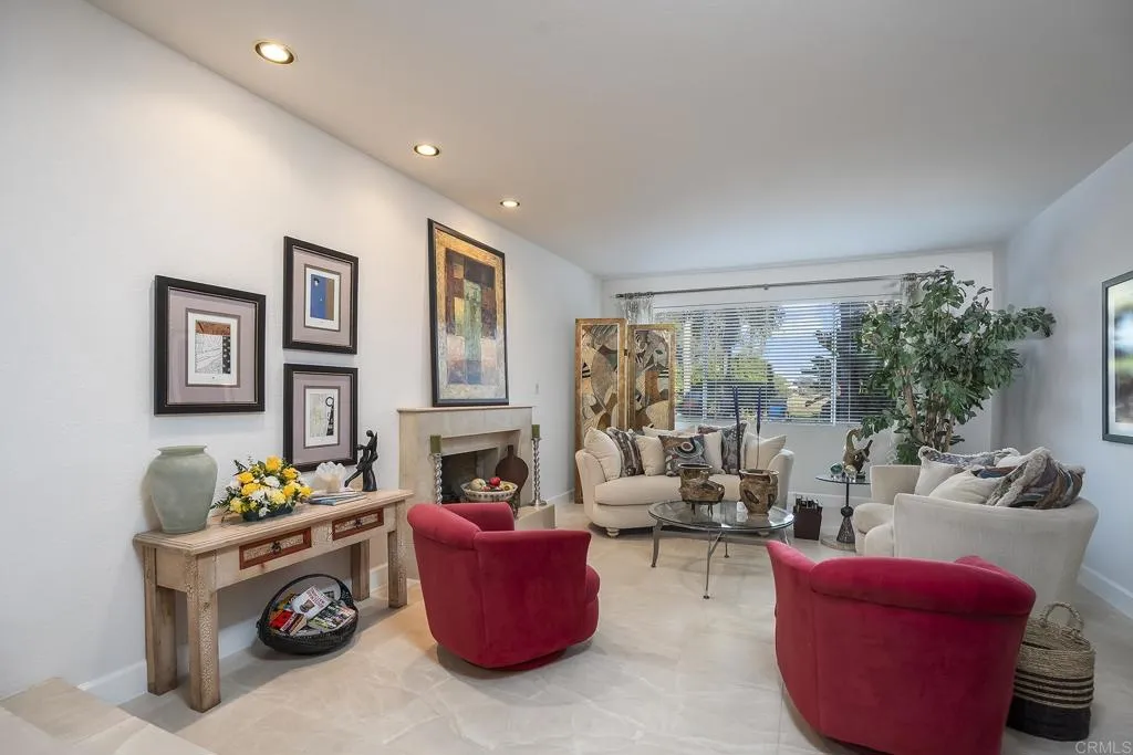https://cdn.realtyfeed.com/cdn/127/306620270/bfc878eb5f3cb9a66a90923258bcad84.webp