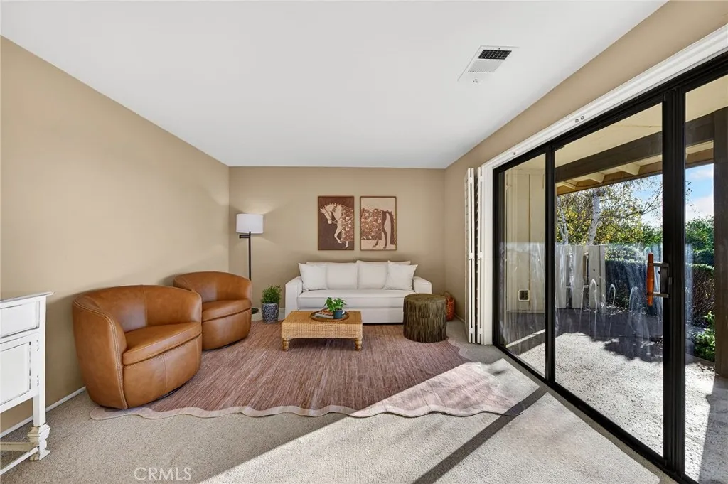 https://cdn.realtyfeed.com/cdn/127/306620277/17cc88c4339dc2d054afed7c6fb669dc.webp
