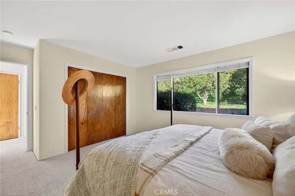 https://cdn.realtyfeed.com/cdn/127/306620277/449eb9f2c2b8a1936c6f0f4bdd8e89ce.webp