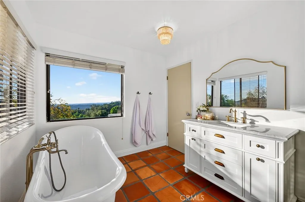 https://cdn.realtyfeed.com/cdn/127/306620277/d92a4f61765c2143380d0739ba5eec0f.webp