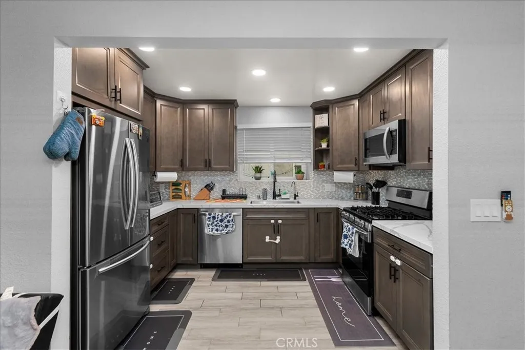 https://cdn.realtyfeed.com/cdn/127/306620295/9a2a7b995f6e931aea25a451c354fb1c.webp