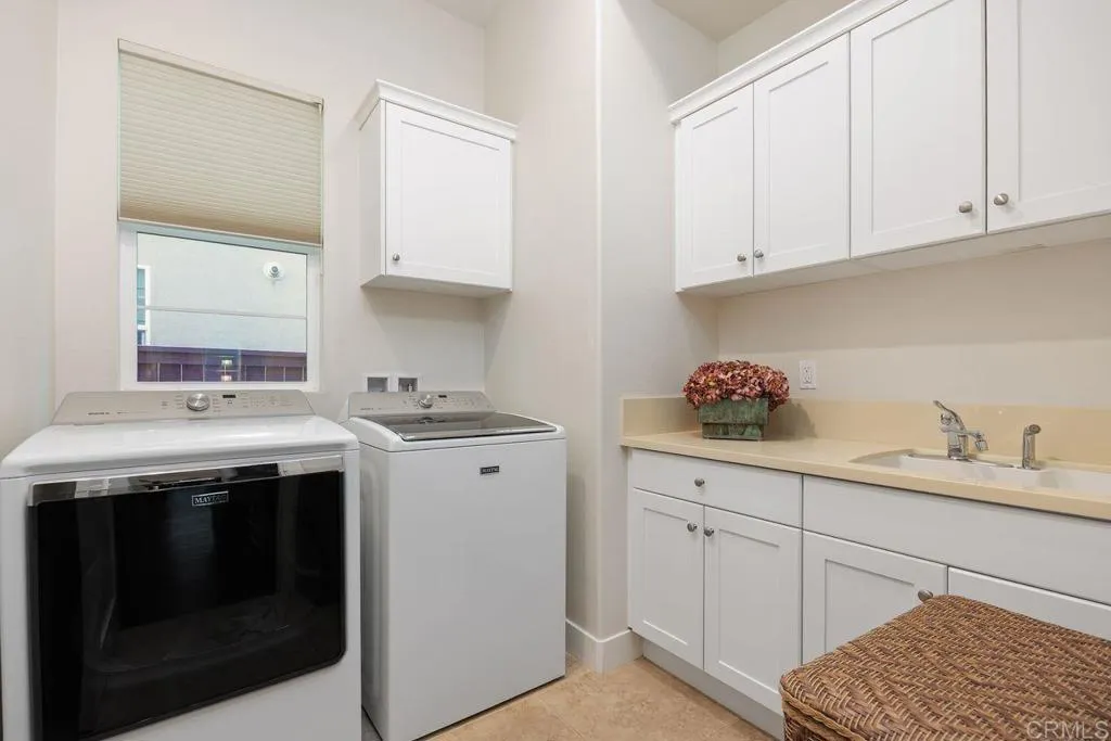https://cdn.realtyfeed.com/cdn/127/306620296/365ec2fc526a039e707823b37486133f.webp