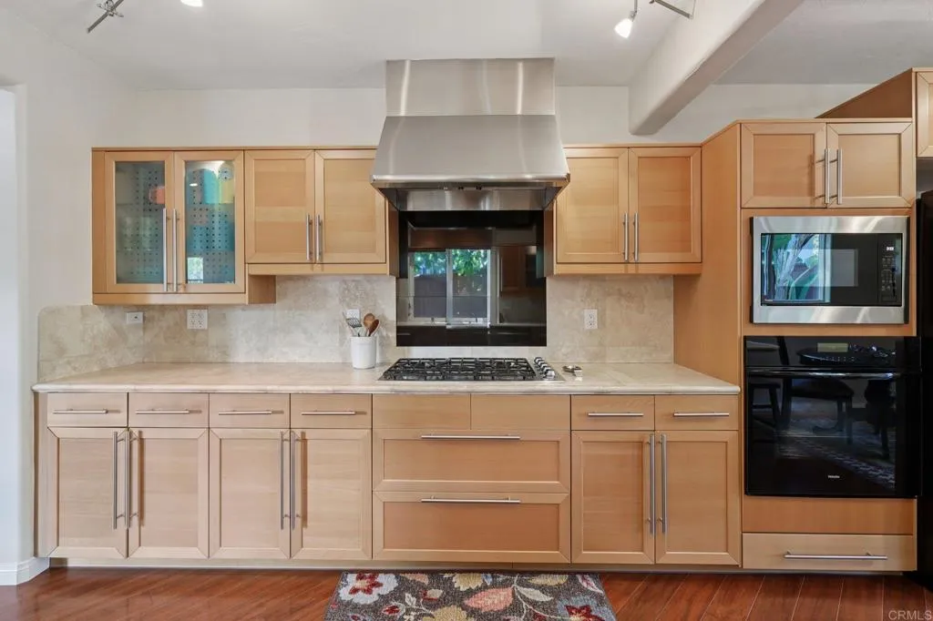 Photo #12: NDP2600457 Listing: Photo #12