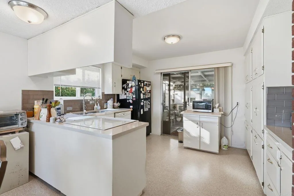 https://cdn.realtyfeed.com/cdn/127/306620388/324c02c93e822c8614062d1f85446026.webp