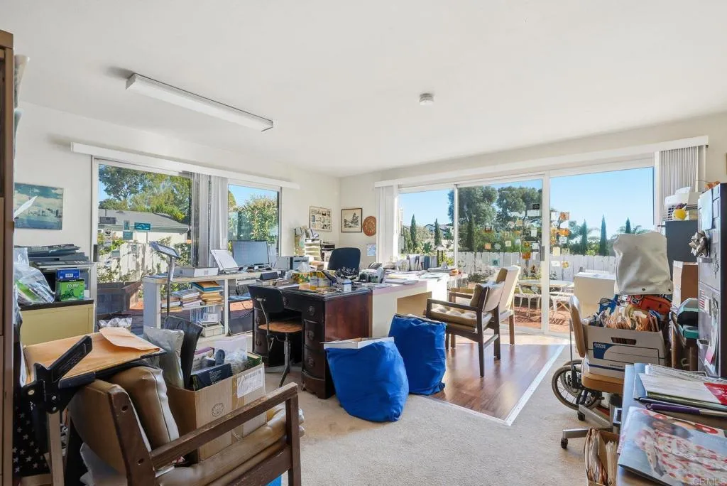 https://cdn.realtyfeed.com/cdn/127/306620388/890324656d885be368ebffbf2f6a2131.webp