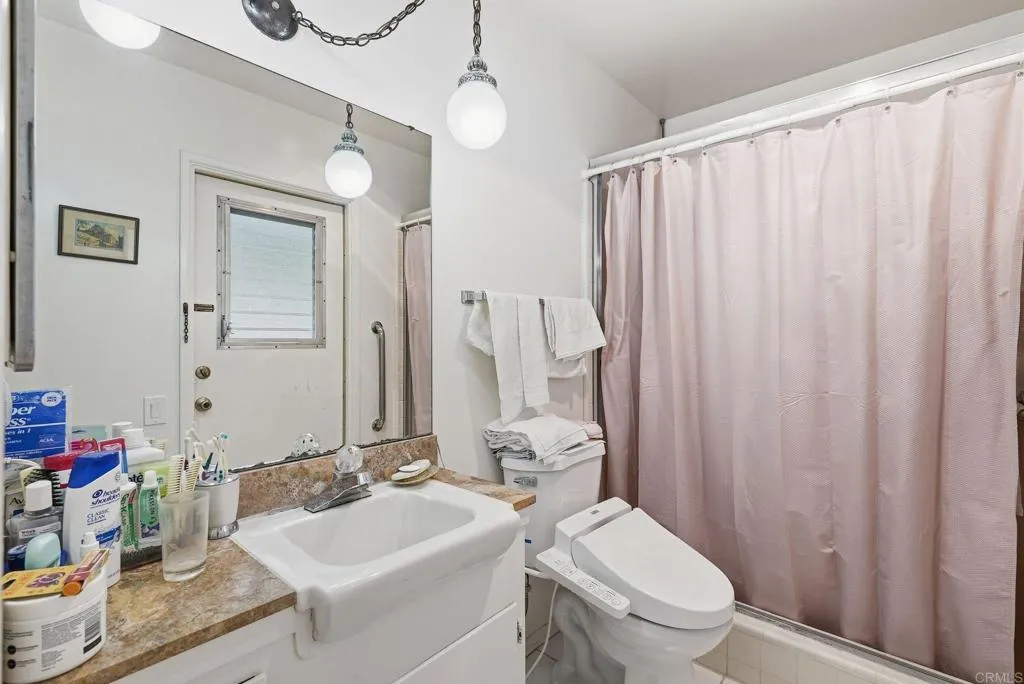 https://cdn.realtyfeed.com/cdn/127/306620388/956e3196381316c9106e93aa7920997f.webp